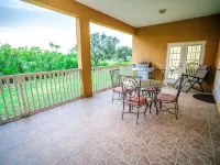 Spacious Luxurious 6Br Villa 3 King Masters 1 Queen, Pets Extended Stay Discount Hotels in Apollo Beach