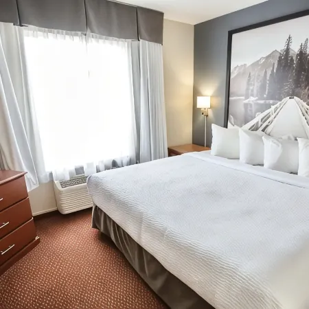 Super 8 by Wyndham Whitecourt