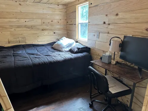 Cozy Tiny Cabin Near Leech Lake complete with Firepit + Trails