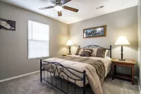 Twin Trails-No Stairs! Sleeps 16! Updated and ideal for families- Close to Strip - 4성급
