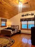 Charming Log Cabin in Lake George - ชาเลต์