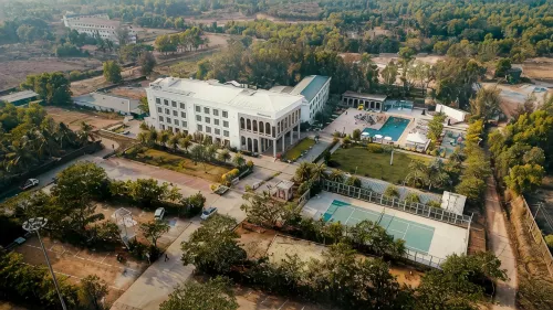 Uva Meridian Bay Resort & Spa