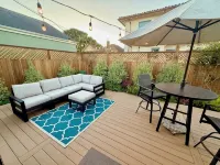 Peaceful, Updated Cottage. Walk to Town & Beach. - Country Houses