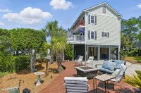 4-Bedroom Deep Waterfront Home with Private Dock and Dazzling Sunset Views! - 4-Star