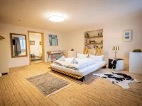 Modern farmhouse for 10 people Hotele w: Nesselwang