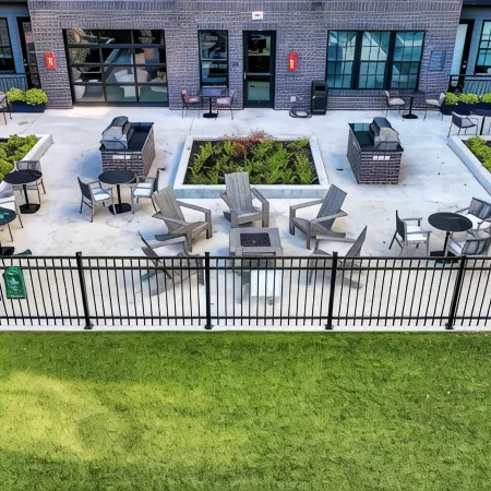 2-Story Penthouse 2 Balconies, Skyline View, Pool, Gym, Yoga Studio & Workspace