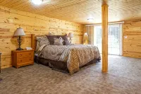 Spacious 5-bedroom house in serene Clam Lake with WiFi - Wifi