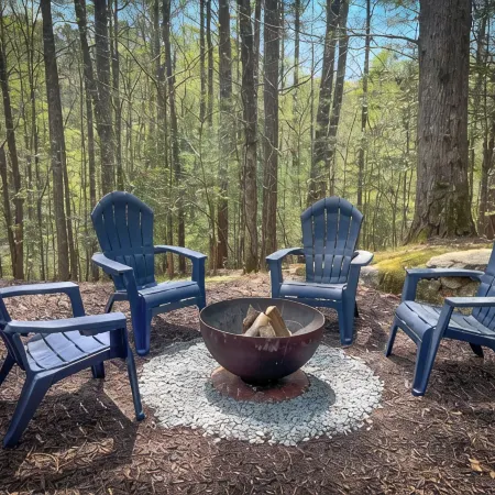 Mountain Hideaway - Hot Tub, Fire Pit, Close to Town