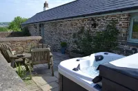 Converted barn, with hot tub near to North Devon's beaches - Parvekkeita