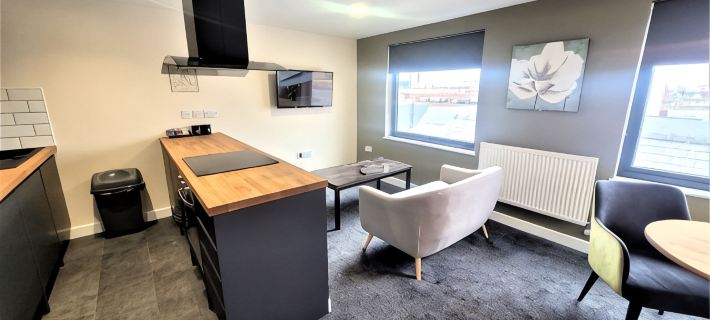Friary House Serviced Apartments by Roomsbooked - 24Hr Reception Отели в г. Глостер Дистрикт