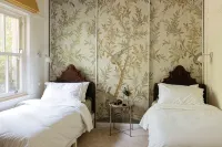 Canberra Heritage House, across from the Australian War Memorial, walk to CBD - บังกะโล