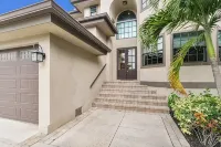 Luxe: Walk to Beach, 2 Kings, Pool & Spa - ビーチサイド