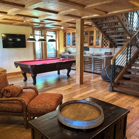 Mammoth Luxury Home 4K SF Walk to Chair 15 Theater Room Spa On Sierra Star Golf
