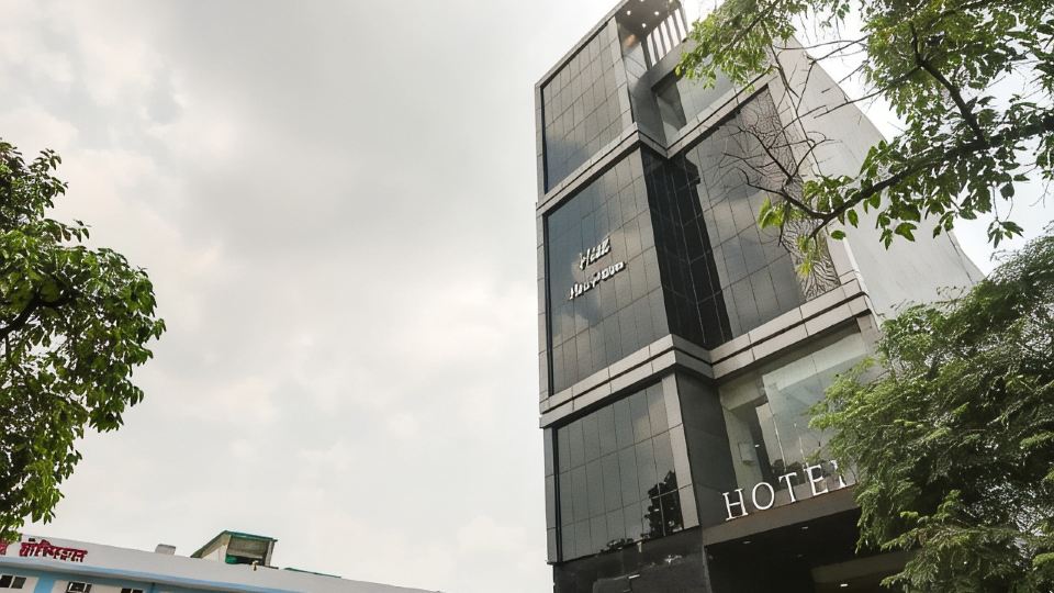 Hotel Hirapanna