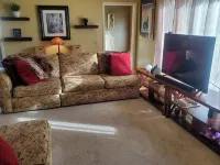 Spacious 3Br/2BA 20 Min from Niagara Falls & the Buffalo Bills Stadium