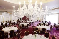 The Bristol Hotel - Breakfast