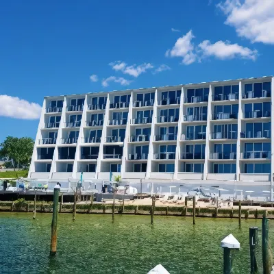 Inn on Destin Harbor, Ascend Hotel Collection Hôtels à proximité de : Plage Jetty East Beach