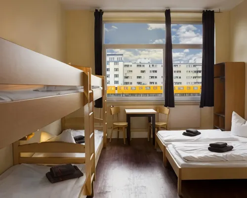 Acama Hotel & Hostel Kreuzberg Hotels near Alsancak Simit SarayI