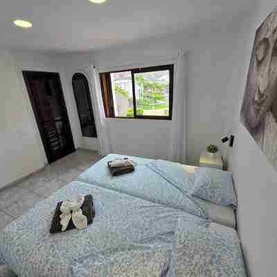 Apartment San Marino with heated pool, only 450 meters to the beach, Wifi,SAT-TV Rooms