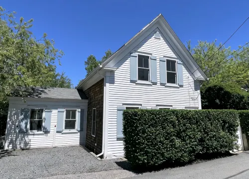 Beautifully Renovated West End House w/  Spectacular Garden & Great location! - 4-Star