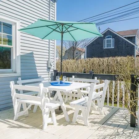 Walk to Beach/Cliff Walk! Fantastic Location! July Opening! Fenced Yard! Pets!