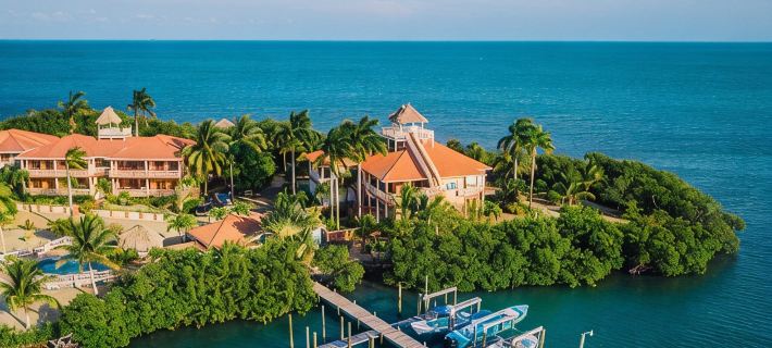 GOLD STANDARD - Pointe House, tip of peninsula , walk to village, 1 BR/2 BA Hotels in Placencia
