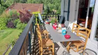Appart 100 m² Downtown in garden 2 Ha 300 m from the Lake (garden & lake views) - balcony