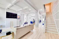 Superb 3BR W/Balcony Near Capitol Center - バルコニー