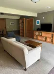 Cozy, Spacious, Private Rocky Mountain Guest Suite - Condos