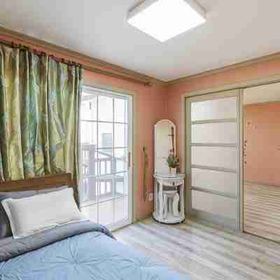 Ganghwado West Point Pension Rooms