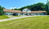 Jemseg Lakeview Motel Hotels in 