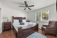 Coastal Home Near UCSB & Airport + Hot Tub, King Beds, Fast Wifi, Sleeps 6 - واي فاي
