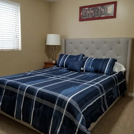 Your Clearfield home Отели в г. Клирфилд