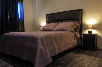 Stay in Central Kelowna, relax in your private 3 Bedroom, 2 bathroom home. - 3 étoiles