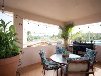 Casa Del Mar Beachfront House on quiet beach, surf out front, tidepools for kids 阿瓜達酒店