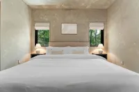 Lakefront Wellness Retreat on Table Rock w/ Sauna, Cold Plunge, Hot Tub, Gym - 4-Star