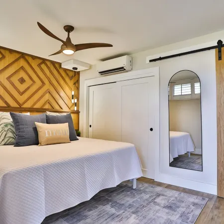 Oceanfront, Split AC unit, remodeled November 2024, king bed washer dryer unit