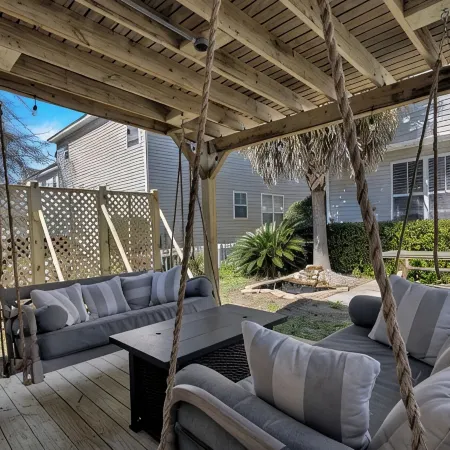 Fully Remodeled Home with Optional in-Law Apartment for Large Groups