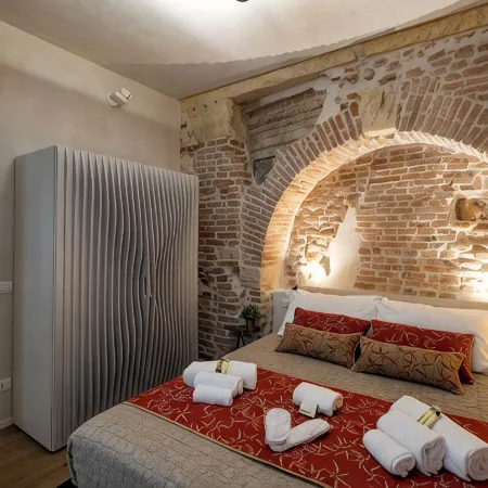 Verona Romana Apartments