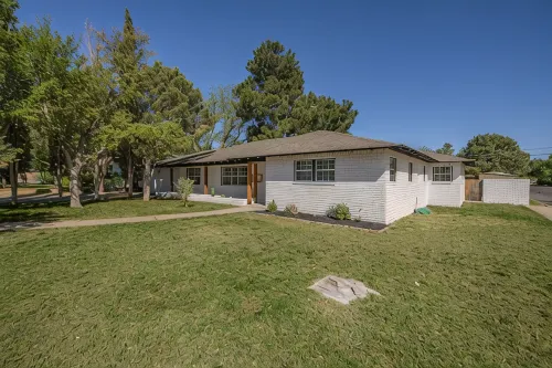 Right At Home-Old Midland Living with massive yard - 3-Star