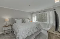 Oceanfront 2rd floor Balcony 2 blocks to Turnaround-Work Remotely - 4-Star