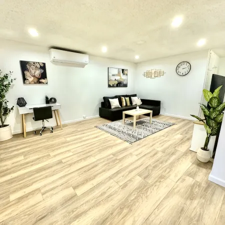 Charming House in Old Town Fullerton near Disney & Knott’s!!