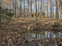 Modern Cloudland Cabin, 1.5 miles of private trails through 10 acres of woodland - 3つ星