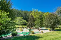 Mountain Retreat - Theater & Arcade - Hot Tubs - Boutique