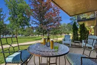 Charming getaway with panoramic lake views. 5 minutes from downtown Lake Geneva. - 4-Star