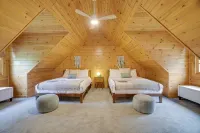 Family Cabin Near Lake Wallenpaupack-Hot Tub-Trails - 4-Star