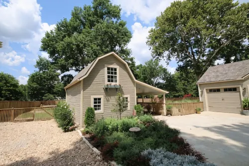 Barn House Circa 1894 Downtown Rogers - บังกะโล