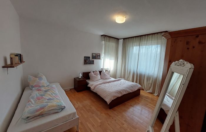 Helle Wohnung mit Eigenem Gartenstück