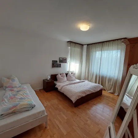 Helle Wohnung mit Eigenem Gartenstück