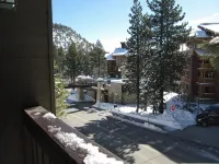 Premier 4 Bedroom, 4 Bath, by Village Gondola, Sleeps 10. 16% tax included. - Boutique